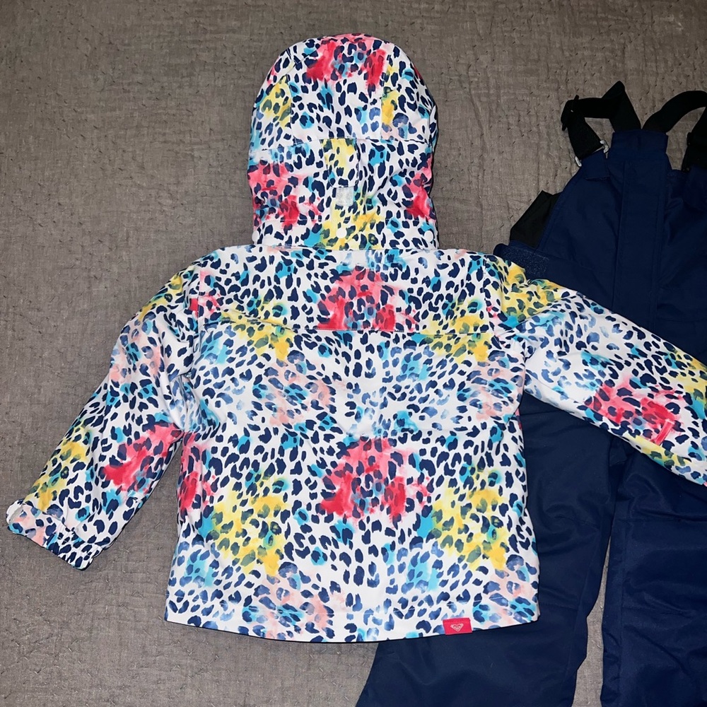 Roxy Multicolor Leopard Print Jacket and Blue Snow Pants Set - Picture 5 of 12